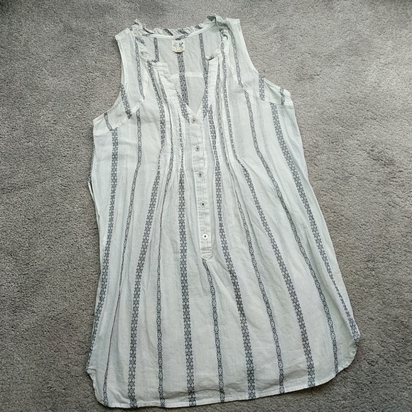 Anthropologie Tops - edme & esyllte popover button tie back tank